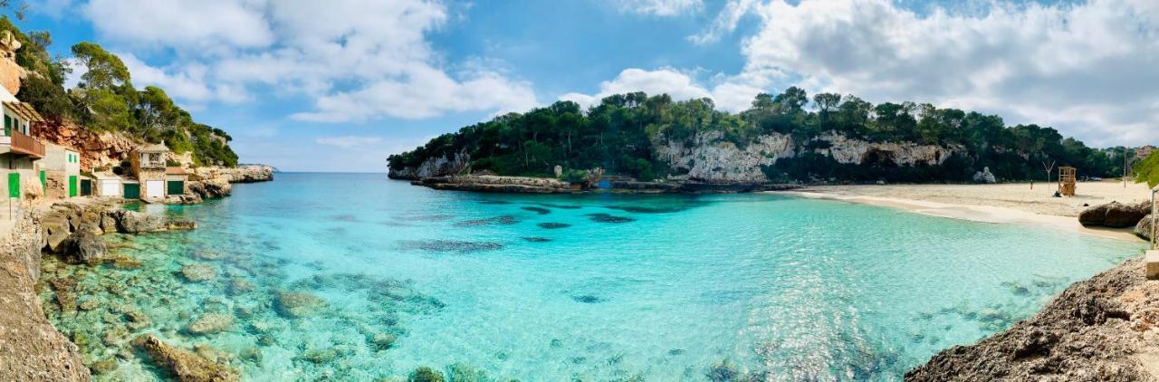 Hostal Cala Llombards Екстер'єр фото