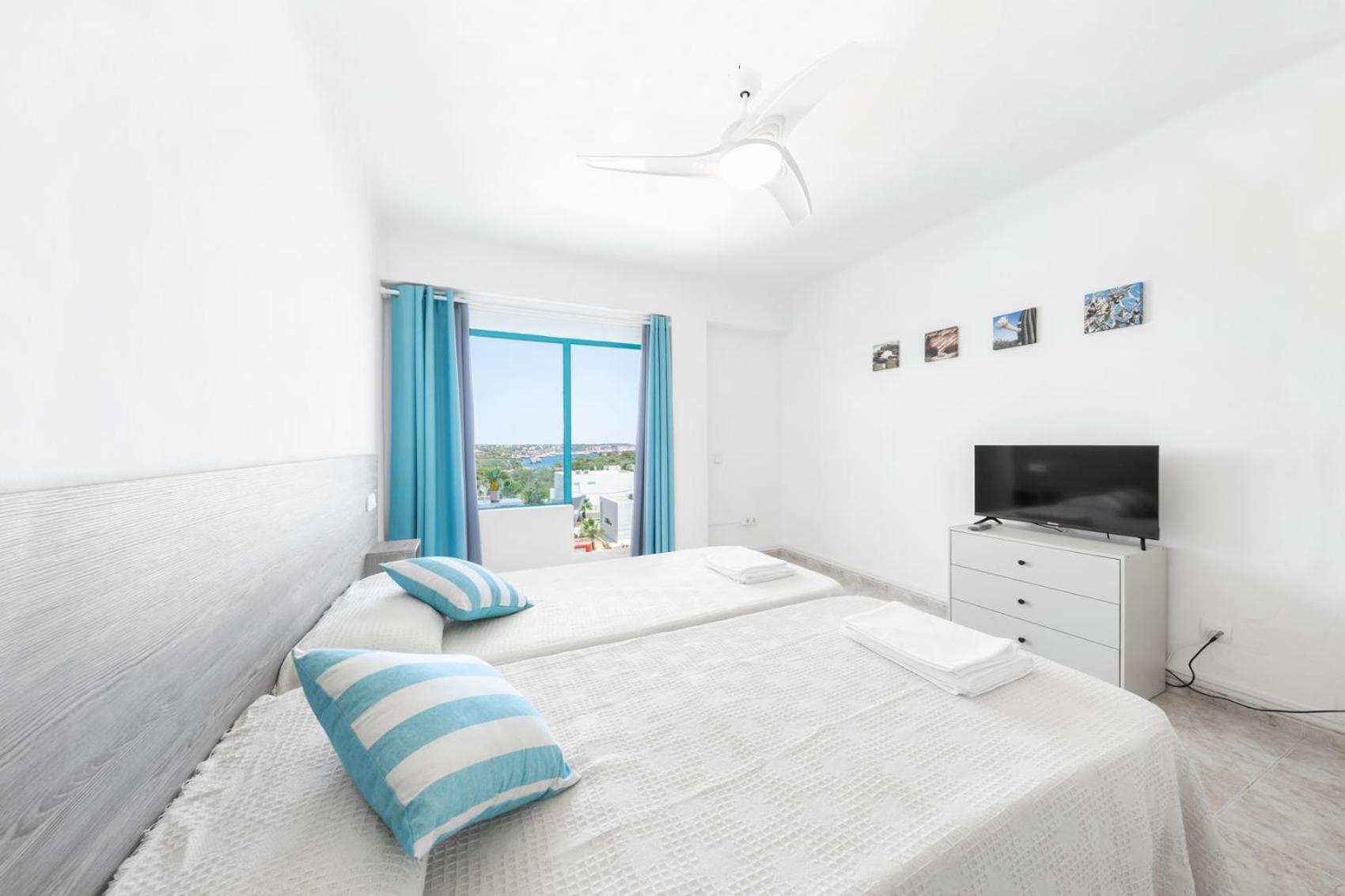 Hostal Cala Llombards Екстер'єр фото