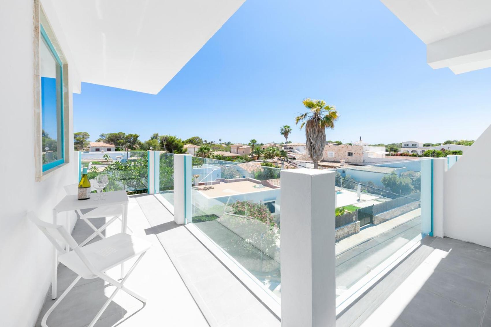 Hostal Cala Llombards Екстер'єр фото