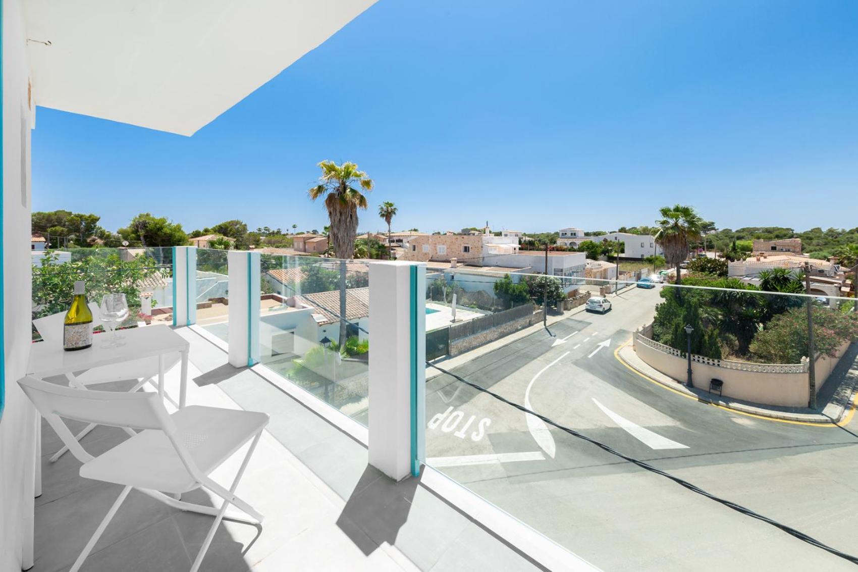 Hostal Cala Llombards Екстер'єр фото