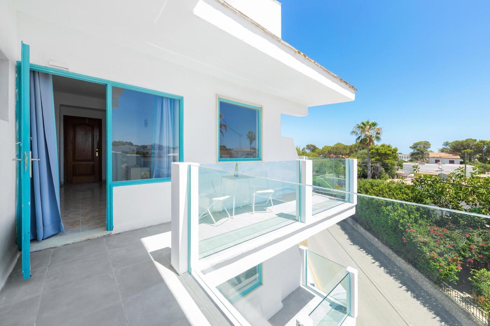 Hostal Cala Llombards Екстер'єр фото